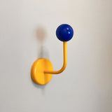 Amarelo