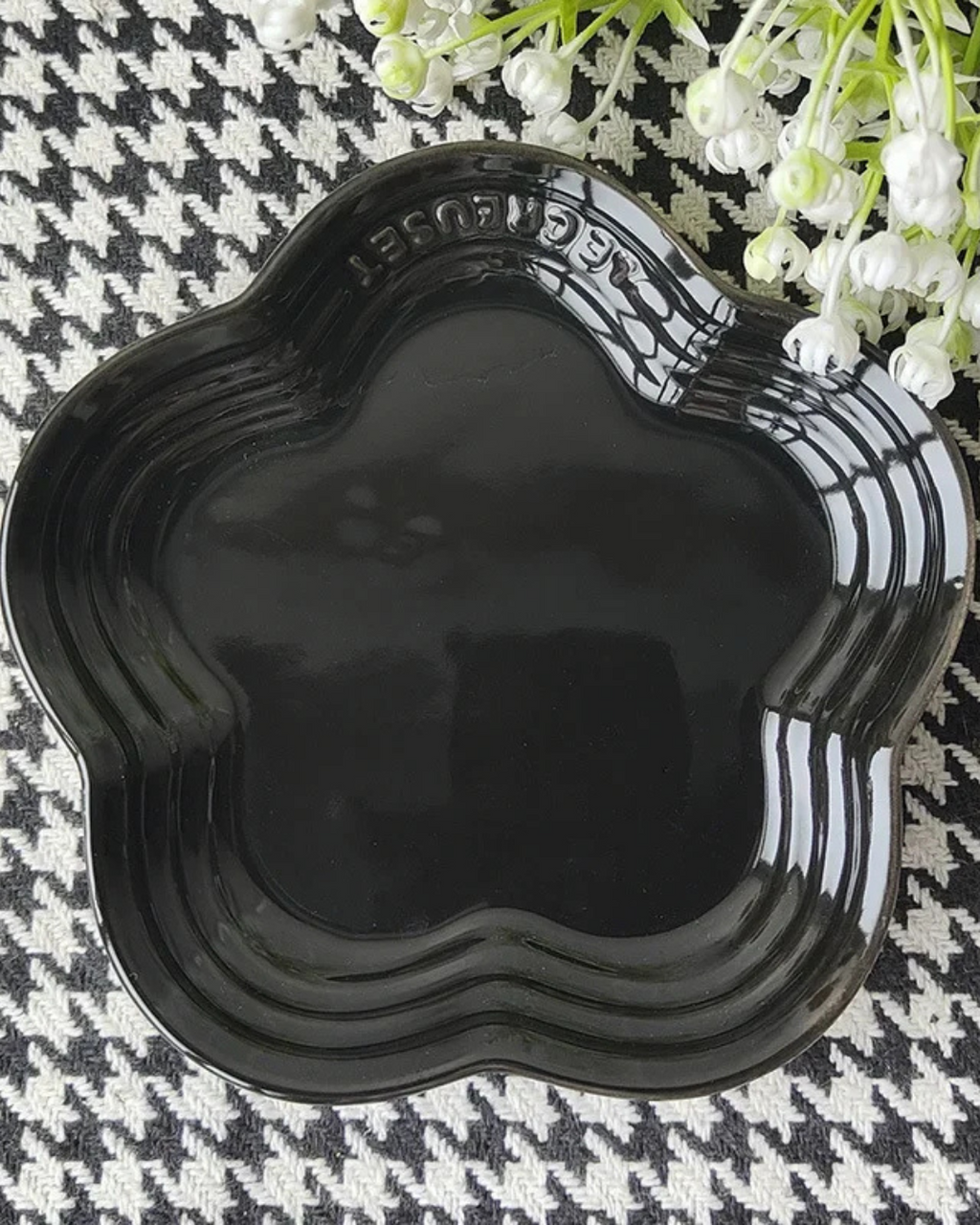 Prato Pequeno de Cerâmica Flor de Ameixa 14cm Estilo Francês para Sobremesas e Molhos