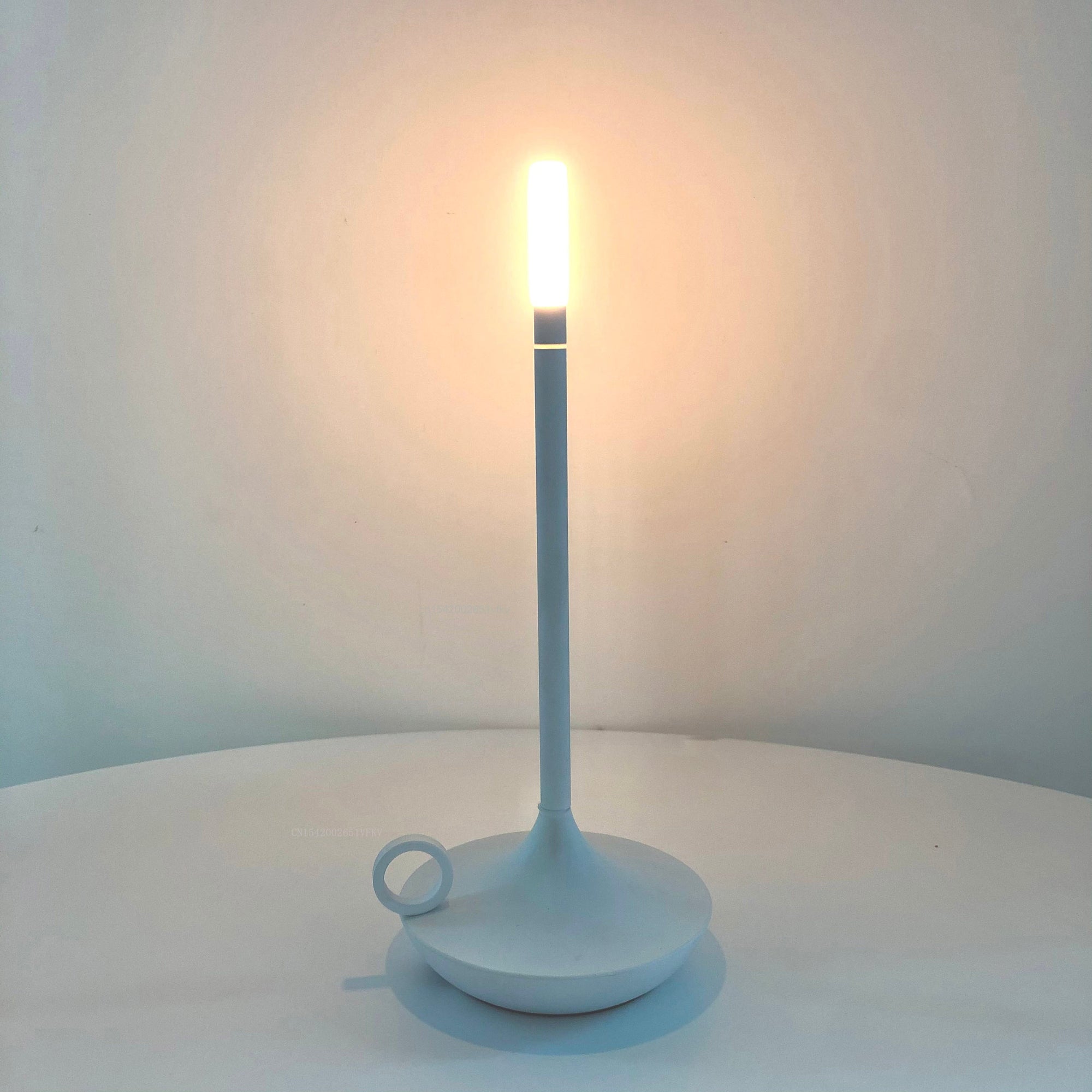 Luminária LED inteligente de mesa - Candeluxe